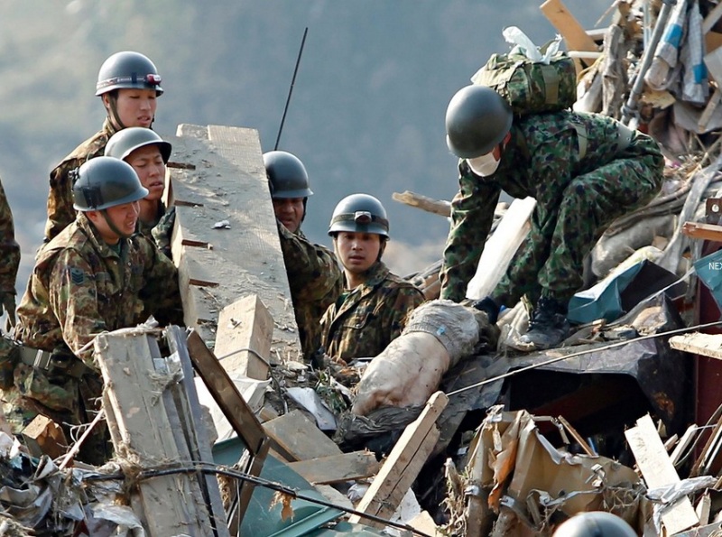 東日本大震災 生存者 発見