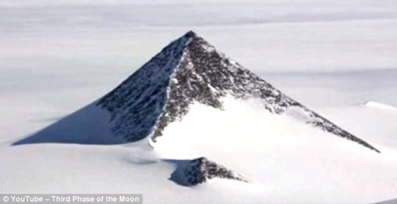 南極の謎 ピラミッド