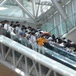 【危険】エスカレーター片側空け実は危ない。五輪に向けて東京駅で施行対策スタート ！